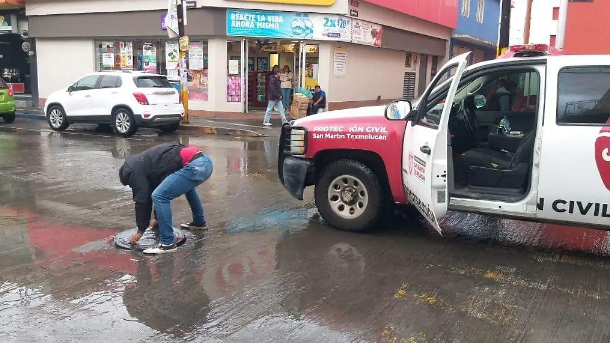 Inundado el centro de San Martín Texmelucan por fuertes lluvias